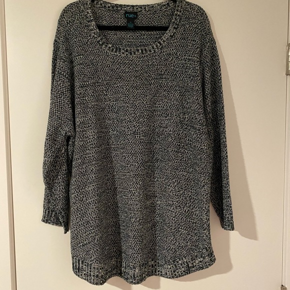 Rue21 Sweater with Slits - Picture 1 of 2